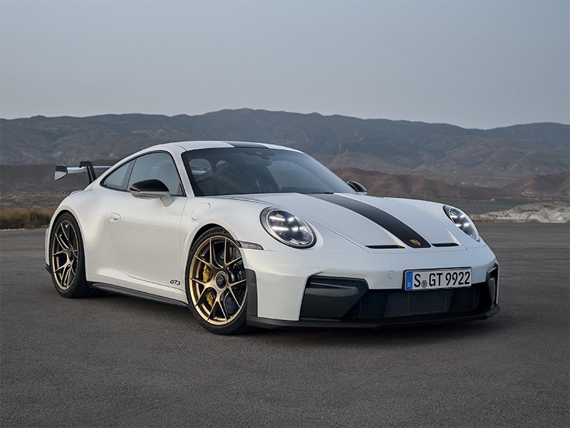 The updated Porsche 911 GT3 is presented 